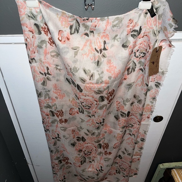 MELIFLUOS Pastel Rose Print 72”x36” Wrap/Scarf/Shawl - Picture 4 of 7